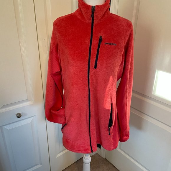 Patagonia Jackets & Blazers - Patagonia R2 Fleece Full Zip Womens Jacket size XL in Coral Pink
